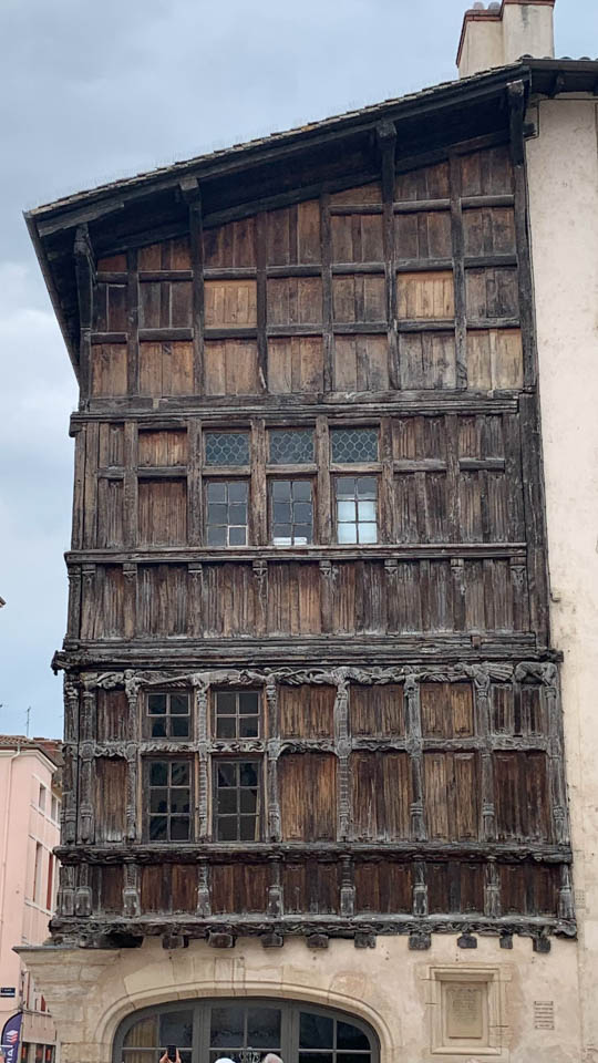 Maison de Bois - The Wooden House