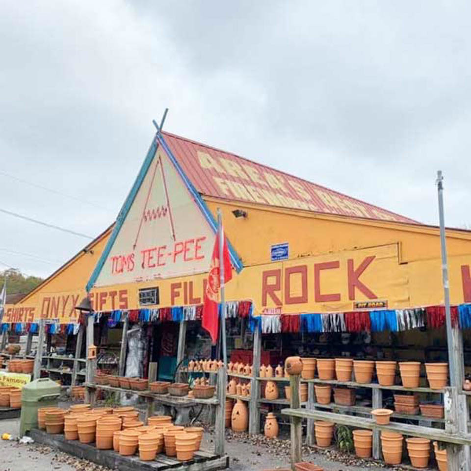 8 Go shopping in Cave City Kentucky top things to do