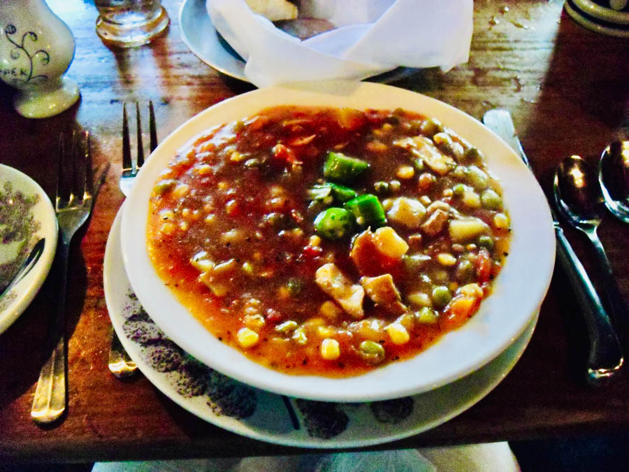 04 Best place for authentic Colonial Food is in Williamsburg Virginia top things to do RV trip